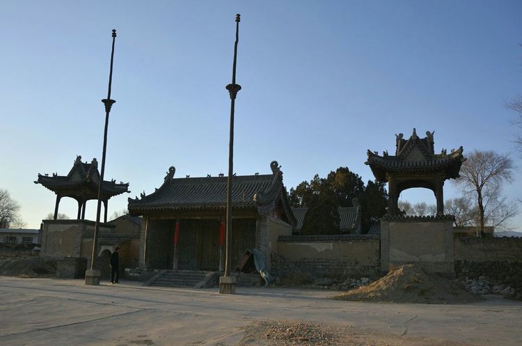 乡村古寺庙,五一家乡山顶寺庙一游