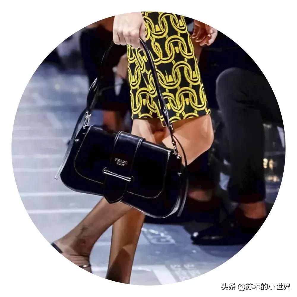 买包要买名牌还是便宜的好,买包买经典款还是新款