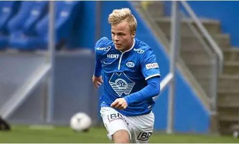 莫尔德vs斯特罗姆几点开场,莫尔德vs斯特罗姆3比0