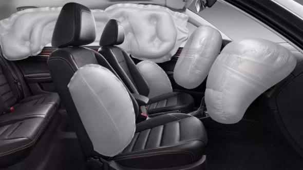 方向盘转动气囊故障灯就会亮起,气囊坏了如何不让气囊故障灯亮