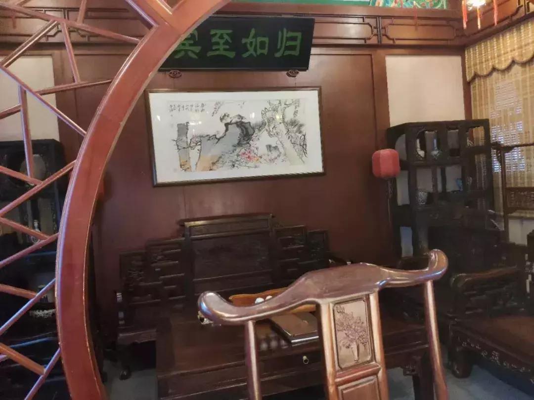 她17岁逃婚出深山，如今在无锡，开了南长街上最大的酒楼