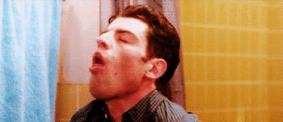 为什么衣服洗完总是有一股馊味,怎样洗汗臭味衣服才更干净