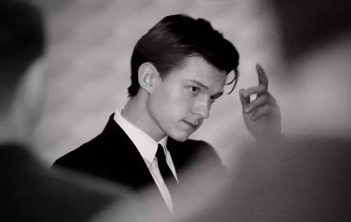 记住这四个关键点，让你选择领带不出洋相，满满干货，要牢记