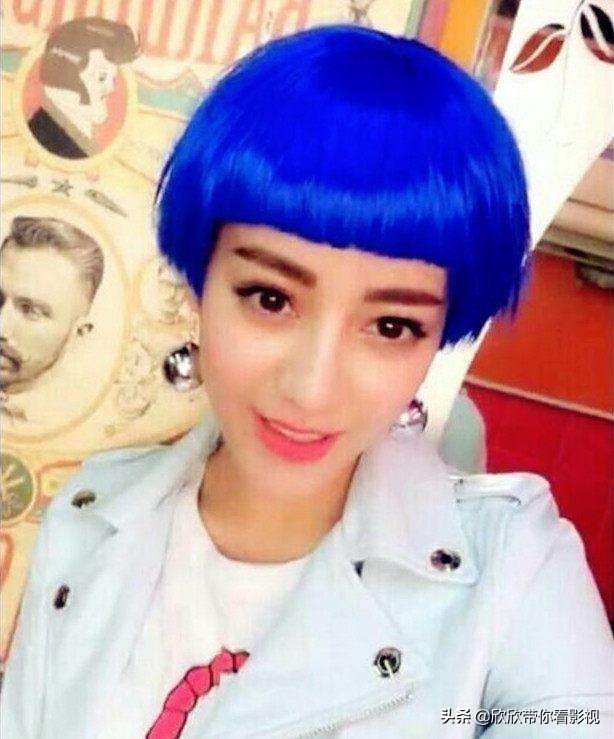 迪丽热巴丸子头加蝴蝶结发型,迪丽热巴同款发型双丸子头