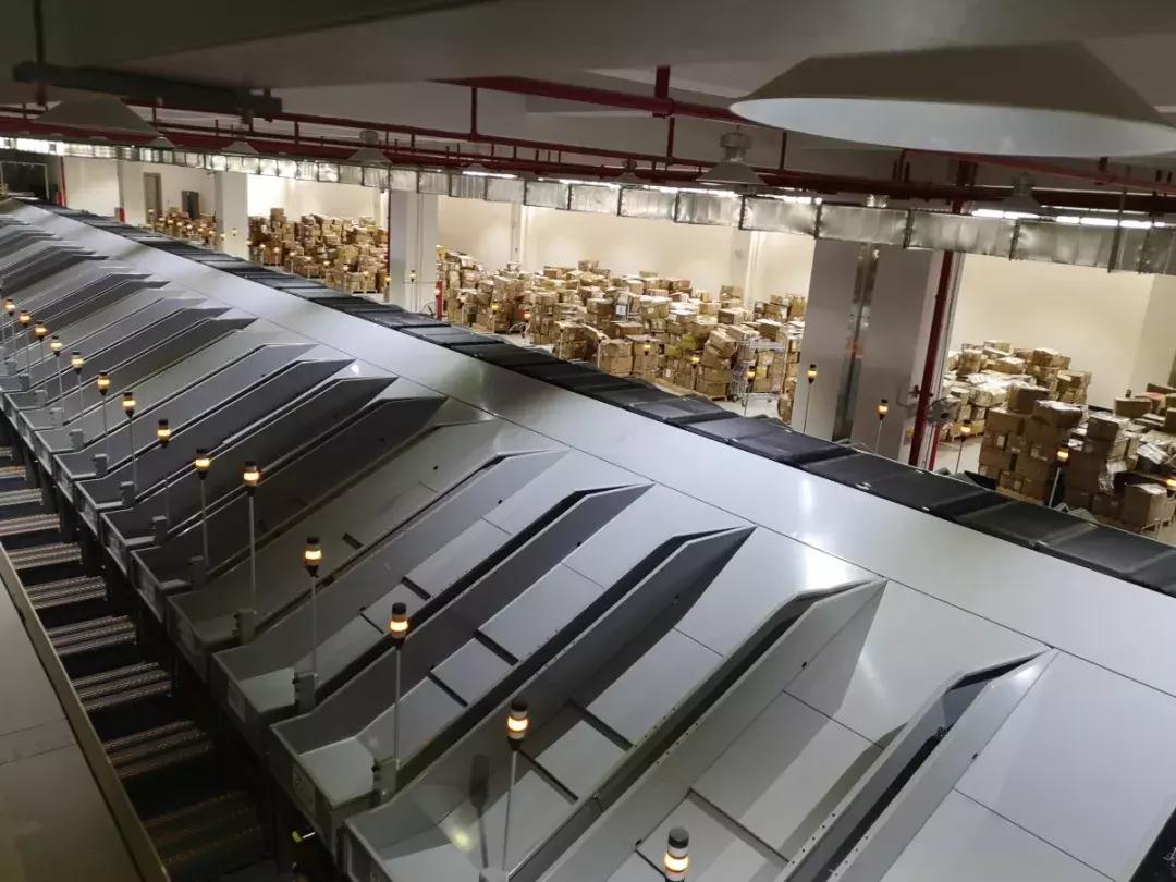 德马自动化分拣设备视频,德马泰克智能分拣