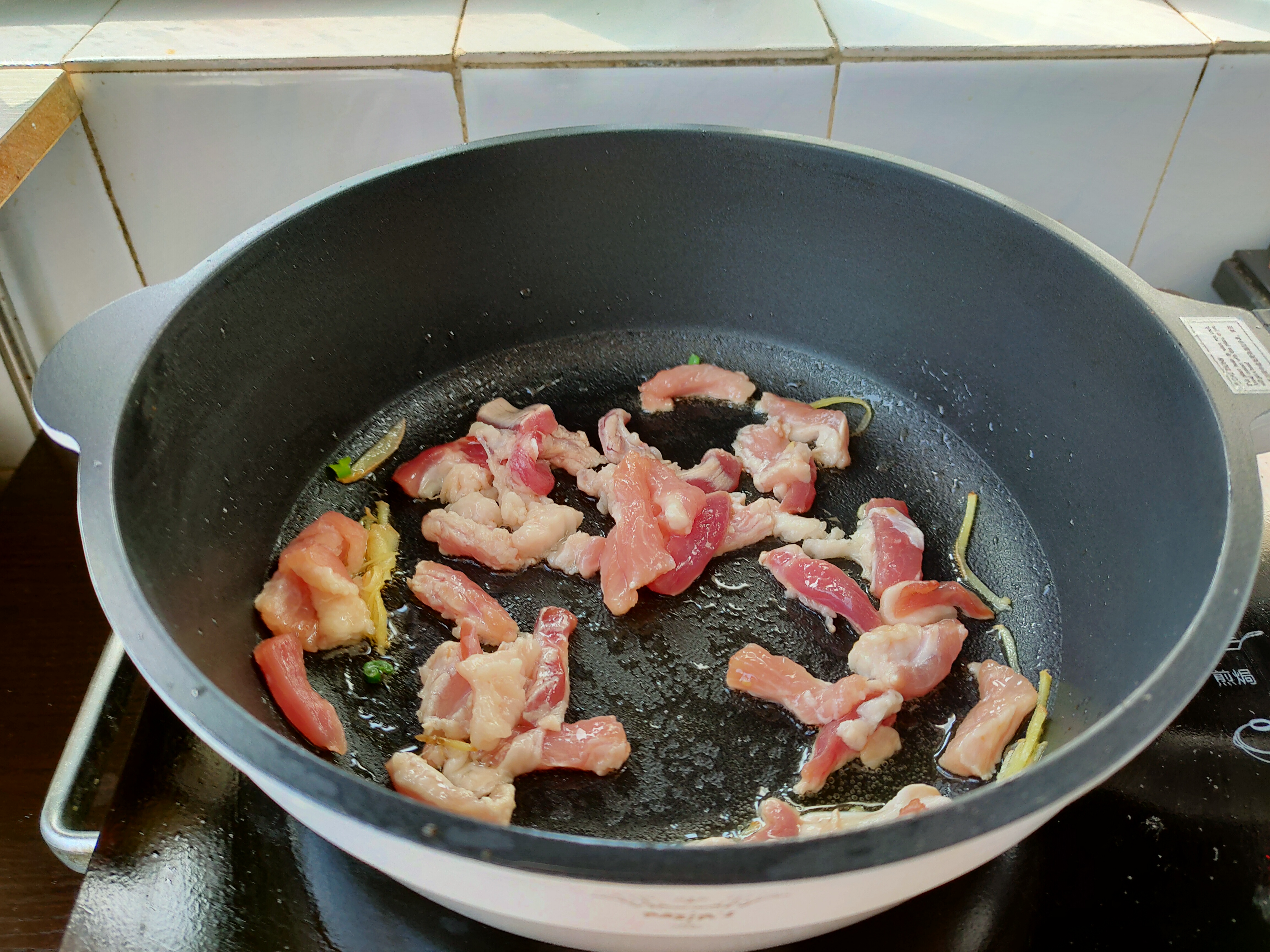 大头菜家常做法简单实用鲜香爽脆,火爆大头菜的家常做法简单