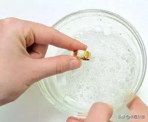 宝石不亮了怎么清洗,宝石清洗的最好的方法