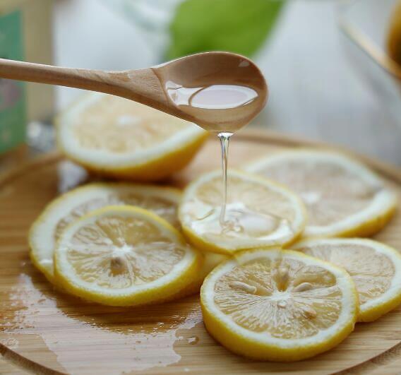 柠檬干可以泡蜂蜜吗,泡柠檬蜂蜜水用干柠檬可以吗