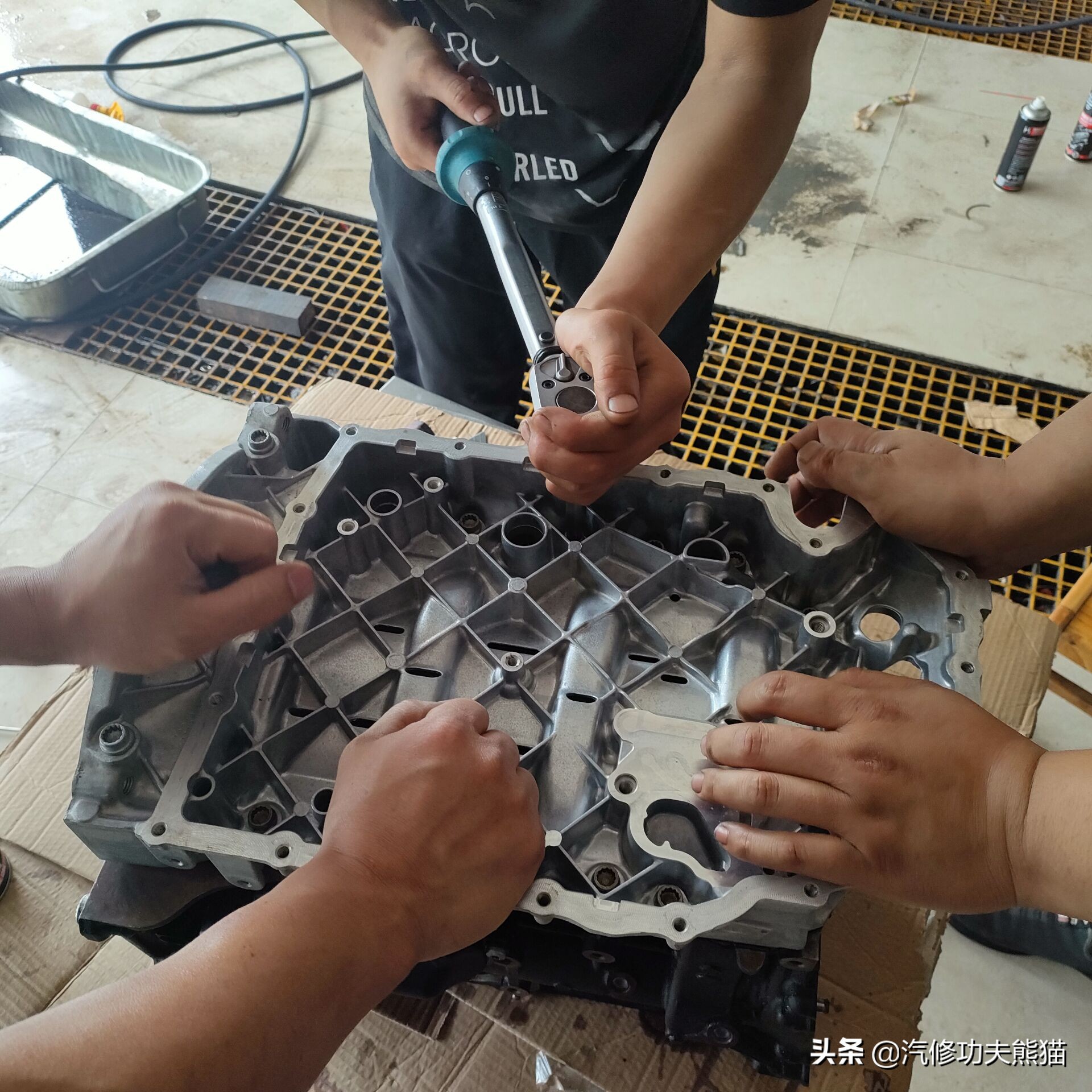 爱车养护烧机油要趁早治理,爱车烧机油