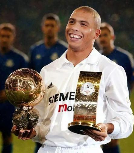 罗纳尔多多少届世界杯冠军,罗纳尔多认为世界足坛最佳阵容