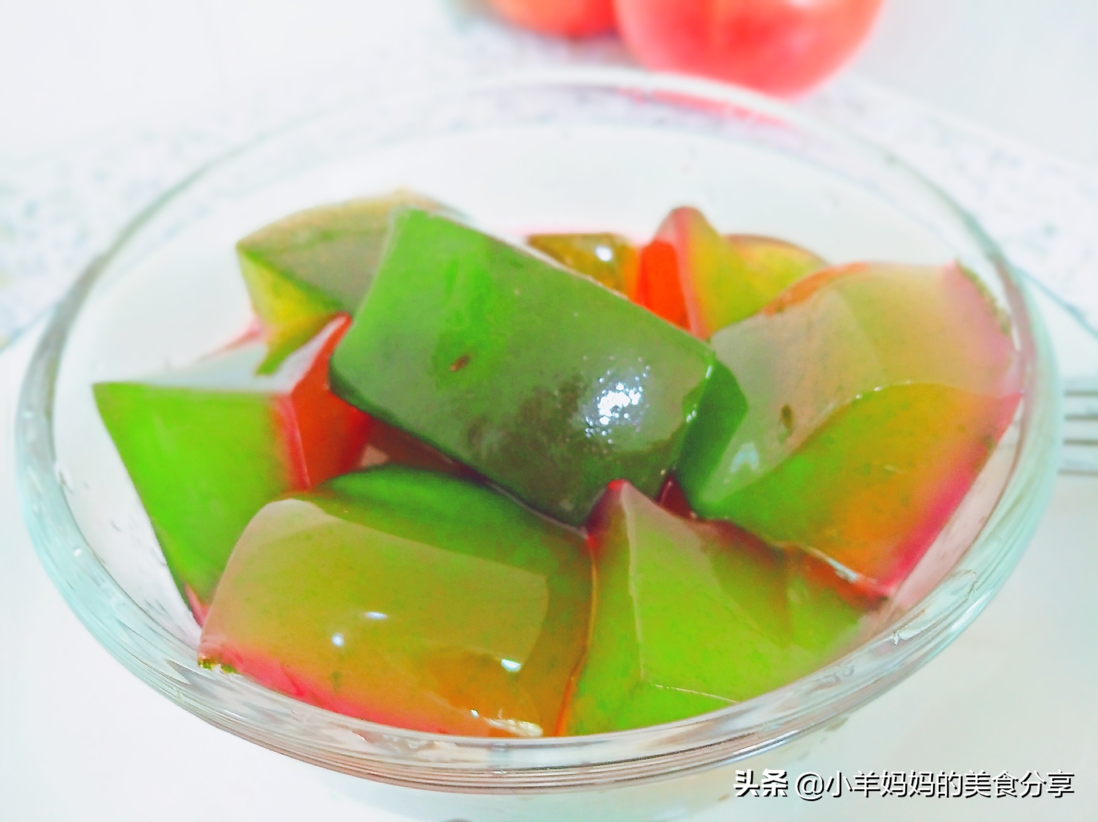 怎么在家做火龙果白凉粉,苹果凉粉火龙果凉粉