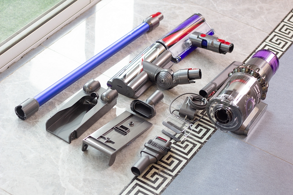 戴森v11吸尘器能吸多大颗粒,原装戴森v11吸尘器吸头介绍