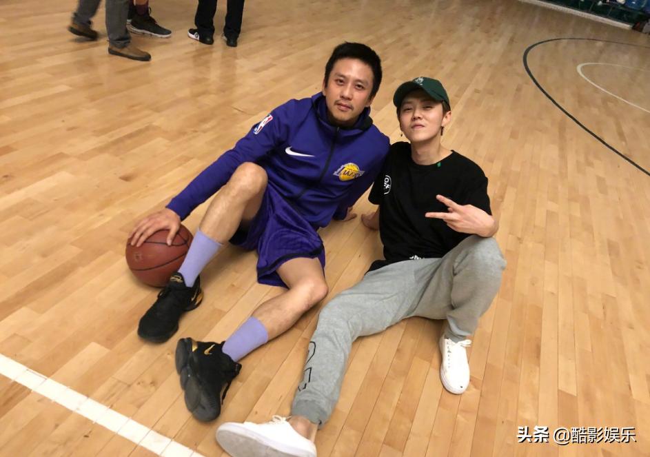 閭撹秴鎵撶悆绌垮浗璐ч瀷,閭撹秴瀛欎开鑺備凯鎸佸