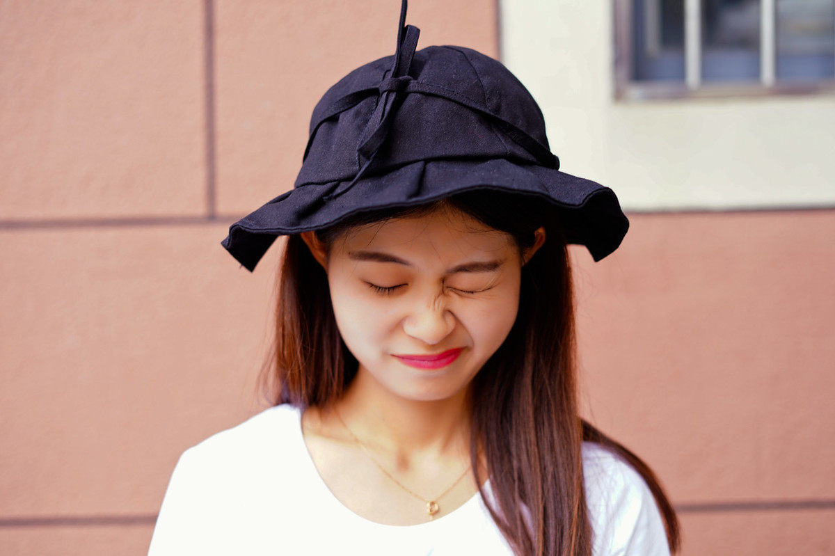 “妈妈,我身体流血了”,女儿第一次来月经,妈妈的处置堪称模范