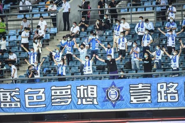 中超允许球迷入场,你会不会突然的出现男生版完整版