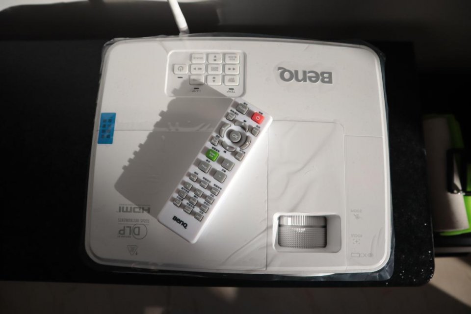 明基e500投影仪无线天线,明基e500投影仪怎么连接wifi网络