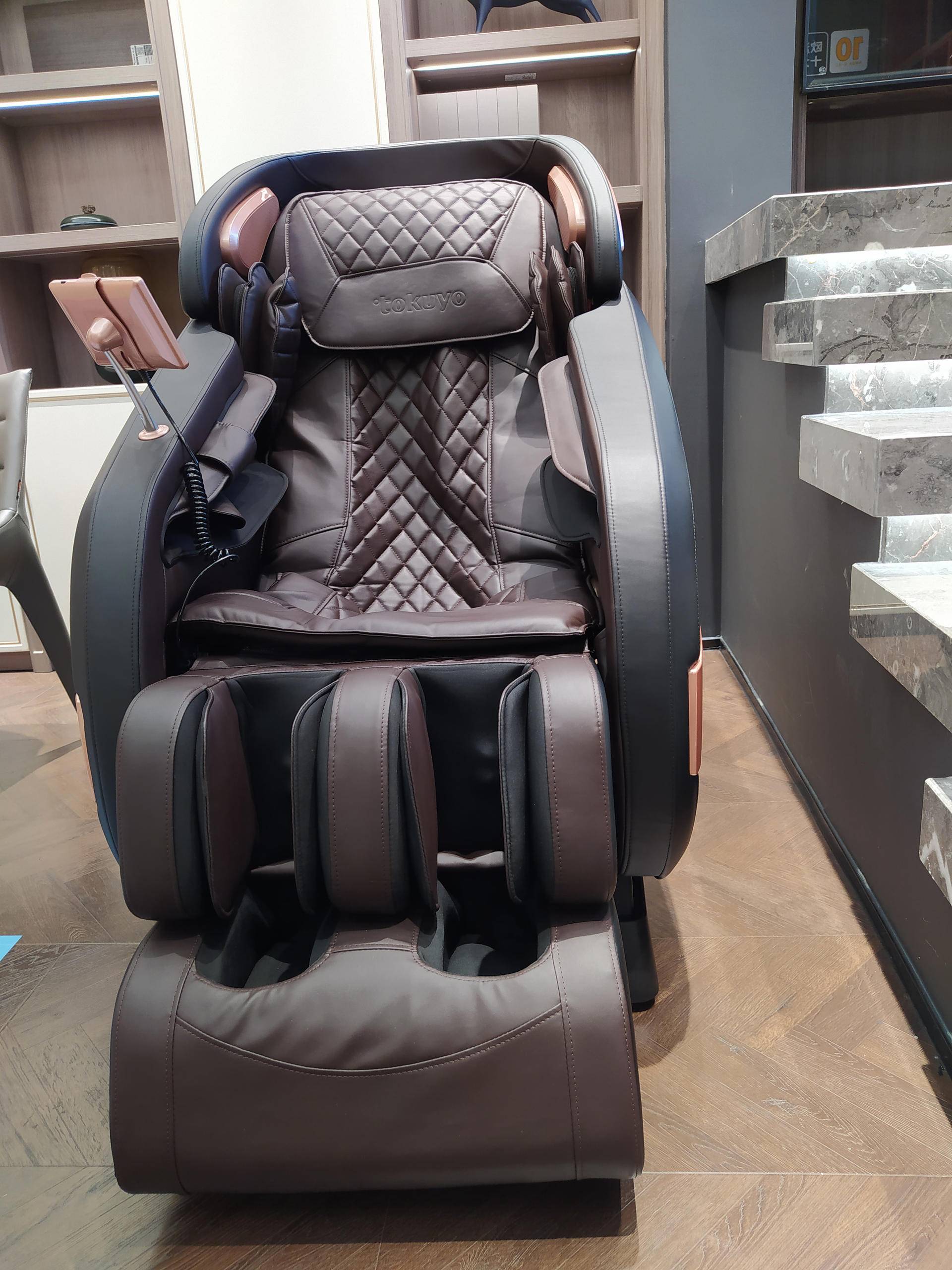 智能座舱和零重力按摩椅,按摩椅零重力体验