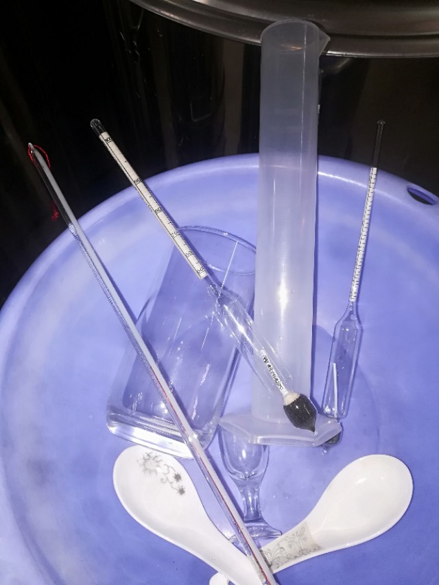 淄博自酿纯粮食白酒多少钱,家庭自酿白酒全套设备详细价目表