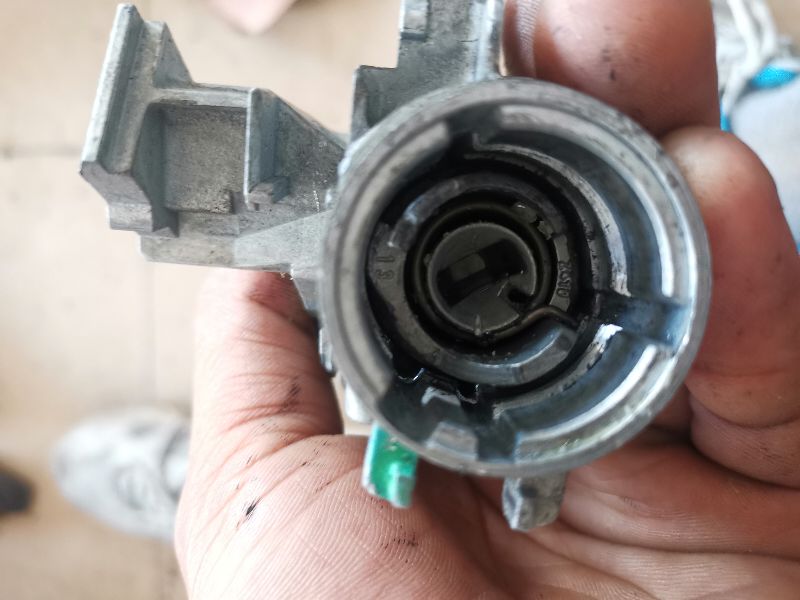 大众速腾钥匙锁座更换视频,大众速腾车遥控器钥匙改装外壳