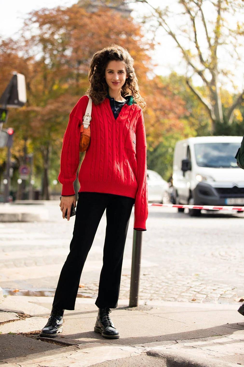 休闲百搭小白鞋是您的最佳搭配,秋天必备百搭鞋