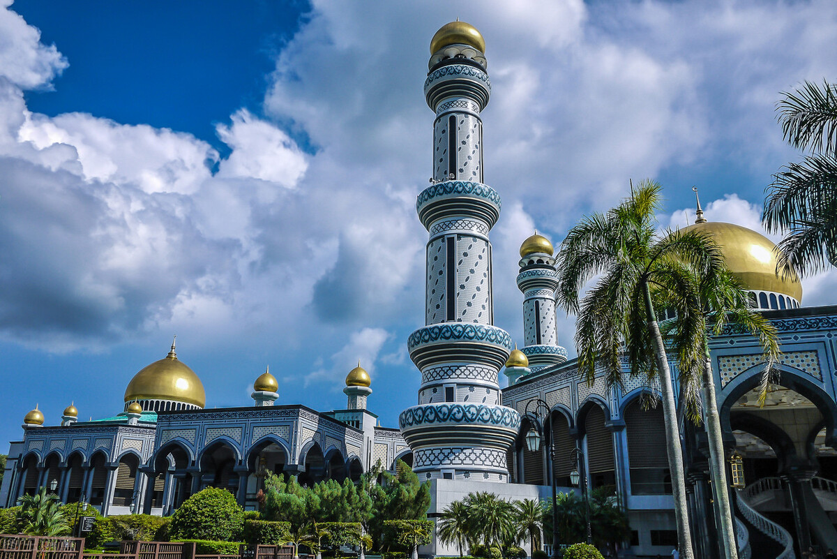 东南亚国家贫富排名,东盟十国各国人口和gdp