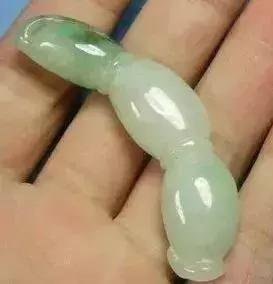 6类人群、30种翡翠。翡翠可不能随便送人，现在看还不晚！