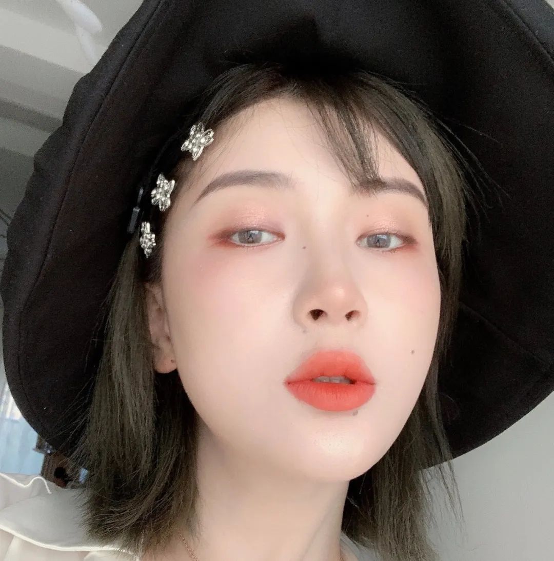 今夏最流行单品,今年最时尚的配饰香奈儿珍珠