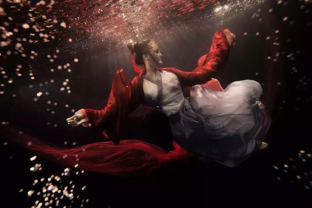 引爆星城!三亚仙气十足的水下摄影来长沙啦~湖南卫视率先取景