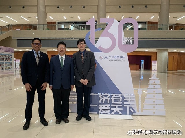 外国医生惊叹中国医生手术量,外国医生学习正骨术惊呆老外