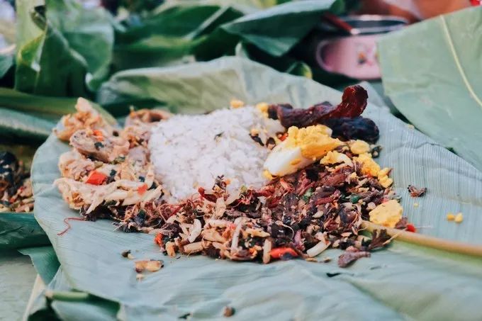 一处小众目的地！这里有酸汤辣子蘸出来的美味，吃一口就丢魂！