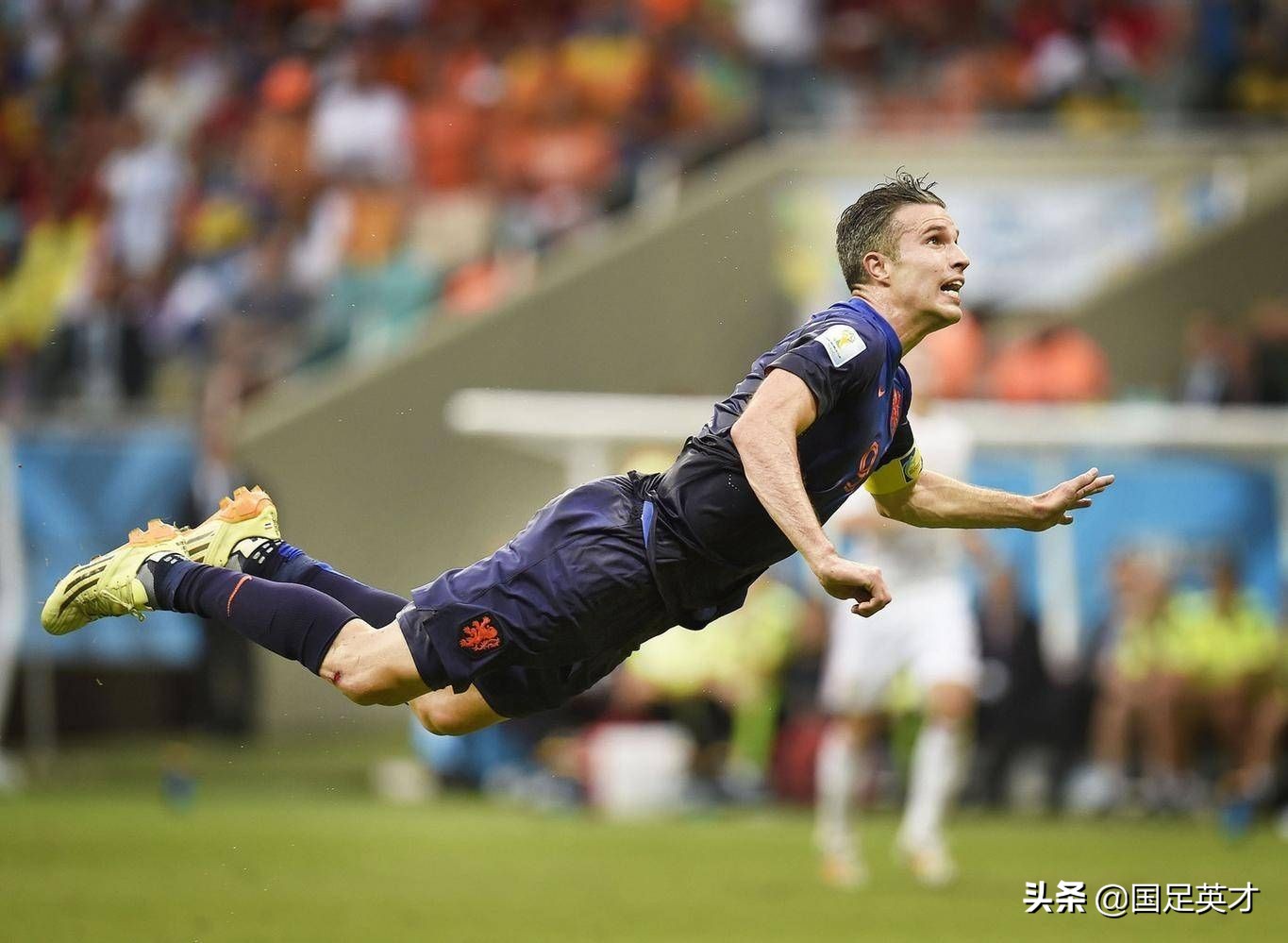 告别！飞翔的荷兰人明日退役，荷兰三棍客都已是职业生涯暮年
