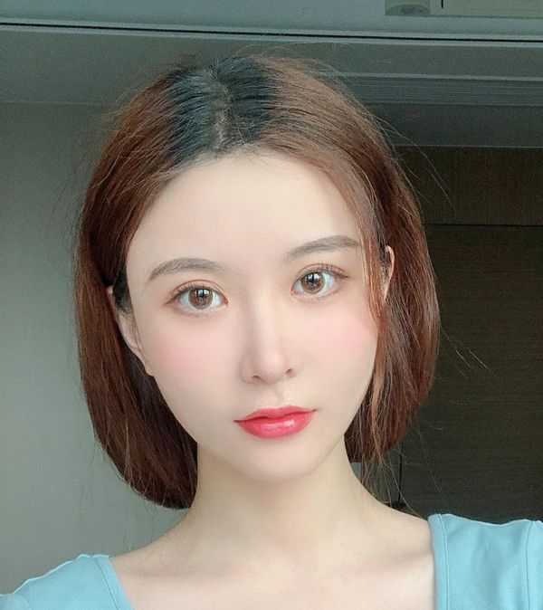 适合白皮肤女孩的纪梵希口红,口红是日用品吗