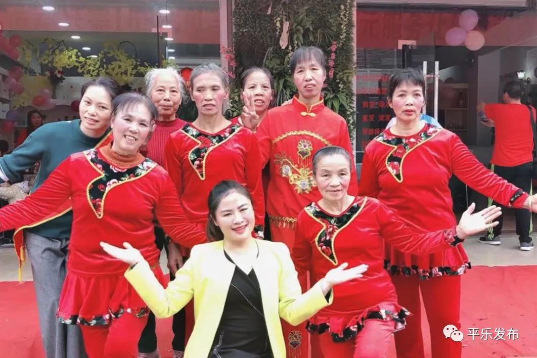 骞充箰澶ч噷鏉戝濂充富浠诲崲鐕曡姵,妗傛灄甯傚崲鐕曡姵