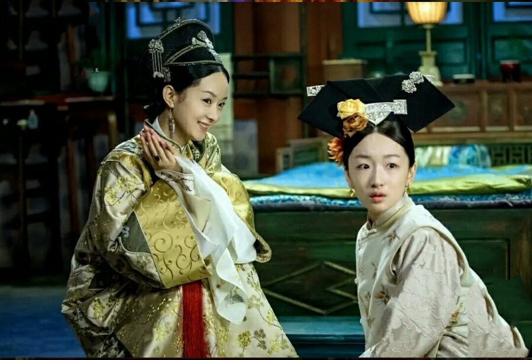 曾志伟蓝洁瑛周冬雨娱乐圈谋女郎,周冬雨年轻相貌