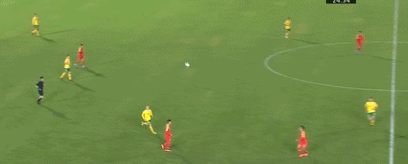 中国足球啼笑皆非一幕,中国足球史上最尴尬的一幕