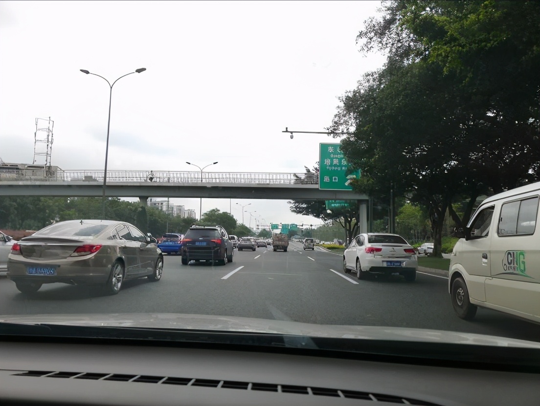 综合油耗6.4我家1W公里英朗越开越经济