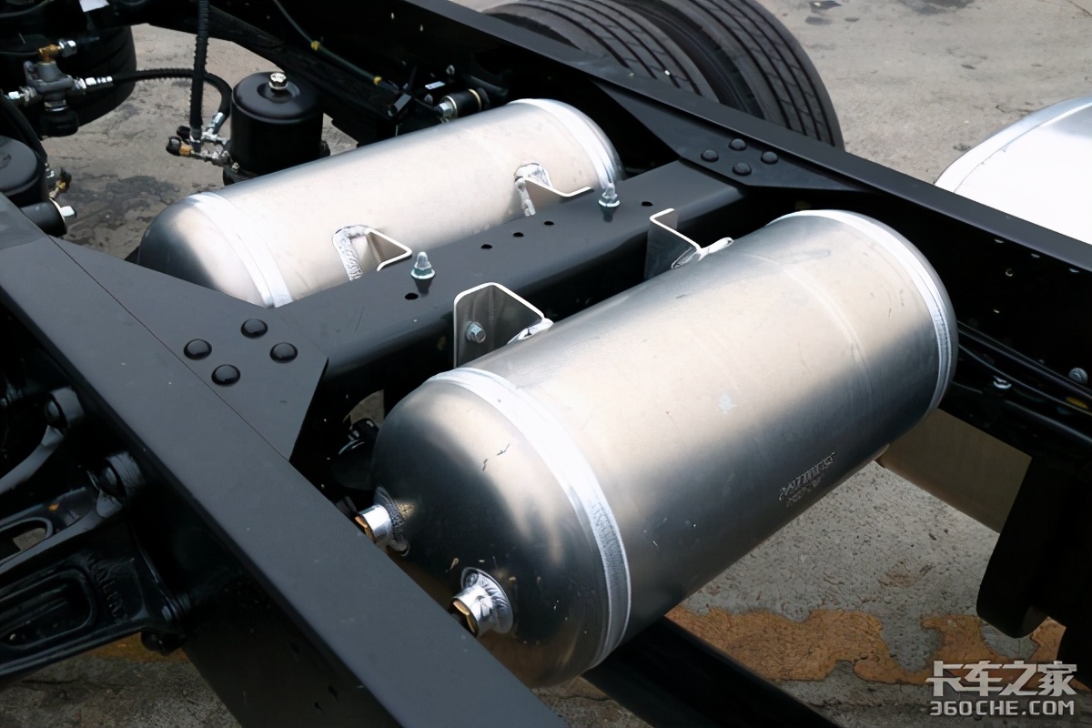 安康170马力2.5排量发动机参数,帅铃q7国六5.2米有18吨的吗