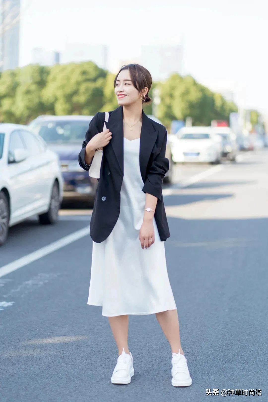 你是什么身材就选什么样的连衣裙,你是什么身材应该怎么穿搭