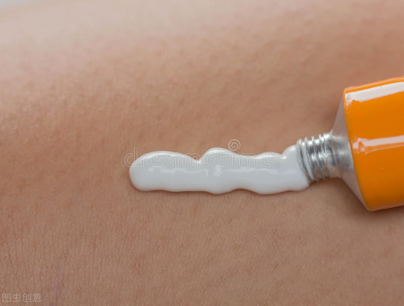 如何彻底根治脚气真菌,脚气真菌用什么可以治好