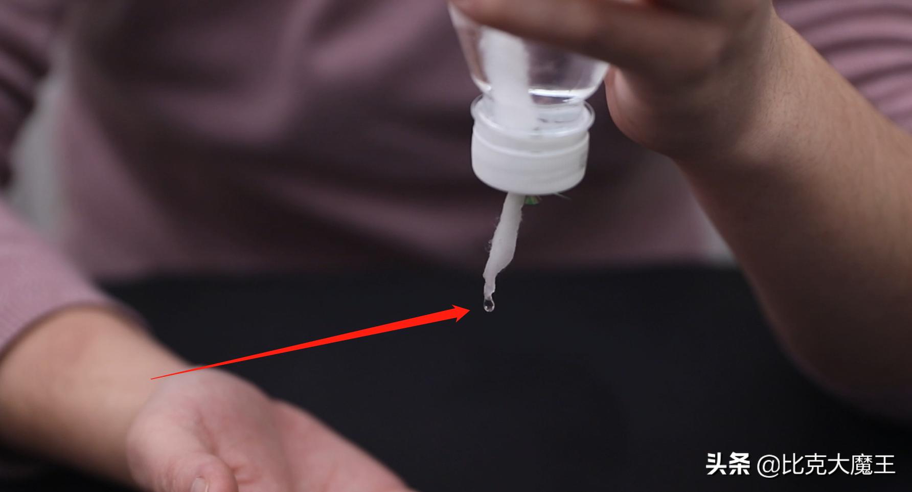 如何用塑料瓶做自动浇花神器,用塑料瓶做自动浇花器