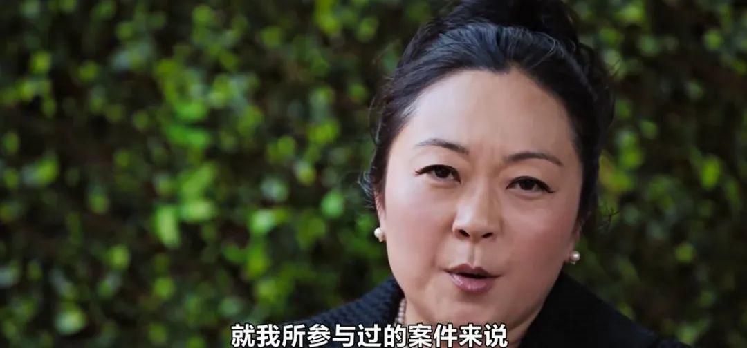 红极一时的世界巨星，被三个男人推进深渊，其中一个还是亲生父亲