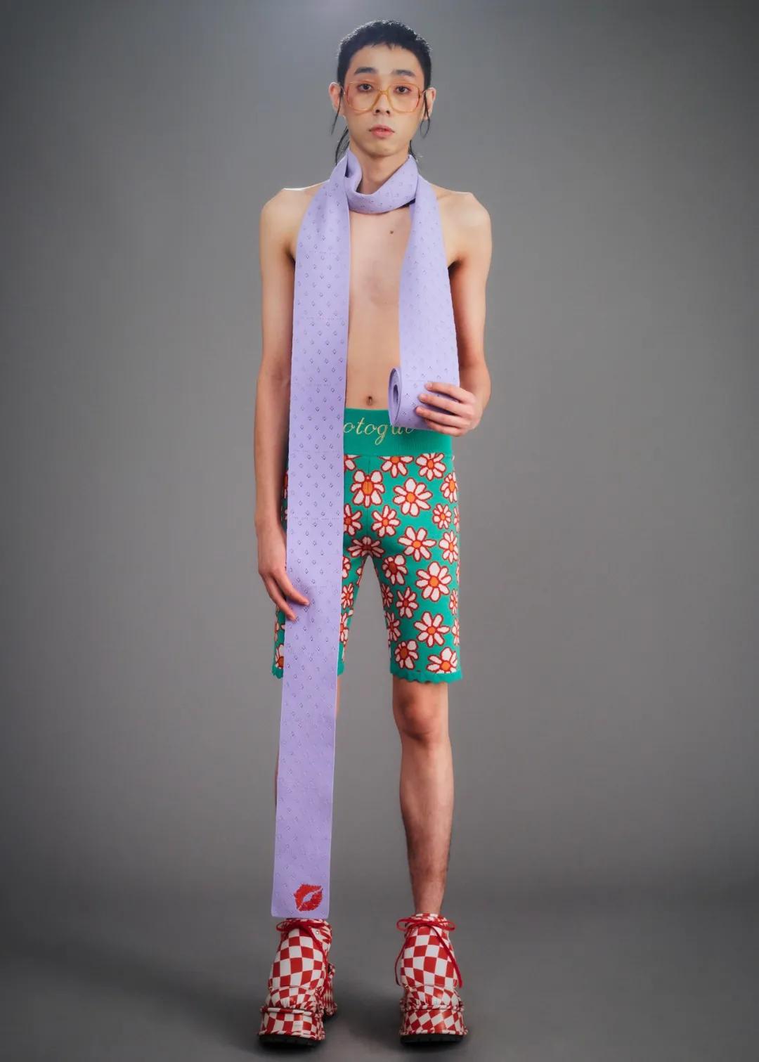 lisa的发际线变高了,lisa发际线为什么看着不高