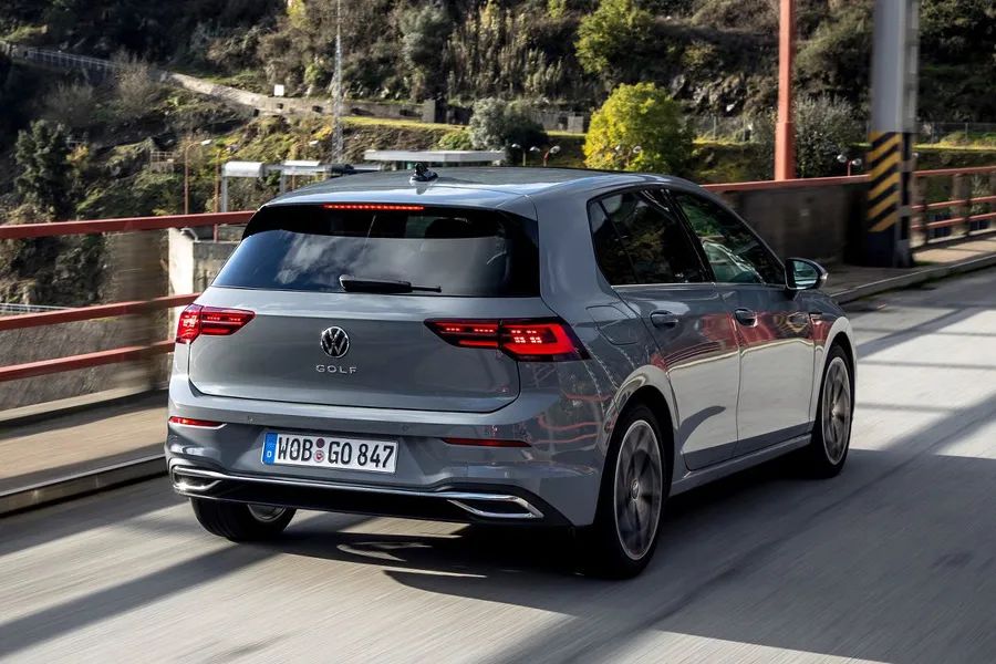 汉兰达跟高尔夫怎么选,汉兰达对比高尔夫哪个更值得买