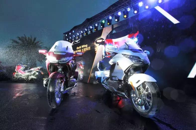 2018本田金翼详解,本田金翼2023款自动挡挡位图介绍