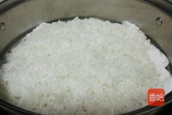 别再花钱买甜酒了自己做也很容易,手把手教你酿制米酒