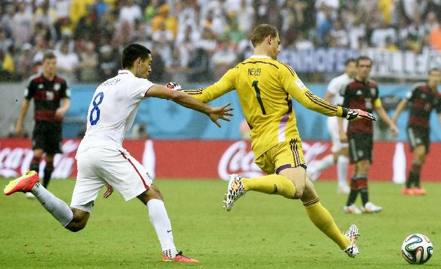 足球运动员的收入差距有多大,足球运动员周薪排行榜