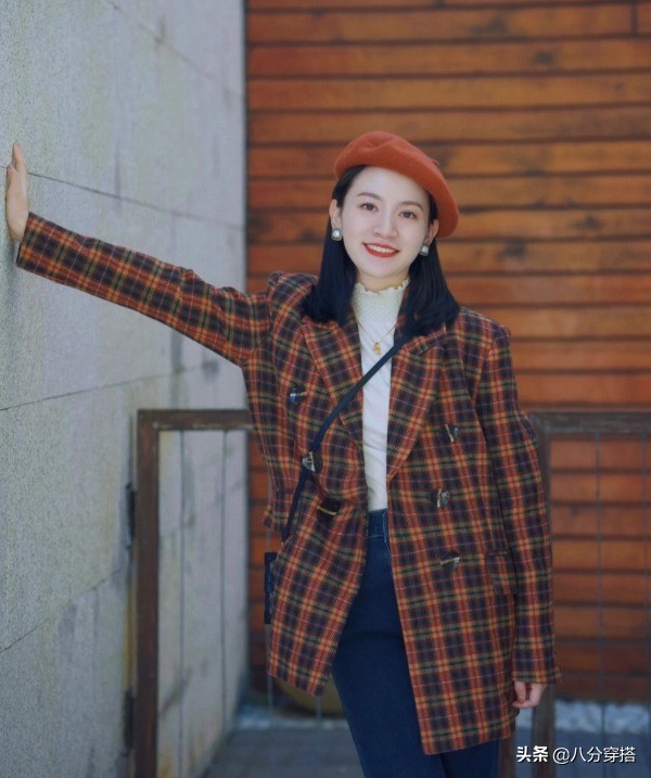 穿格纹西装知性又优雅,复古格纹西装搭配冬季