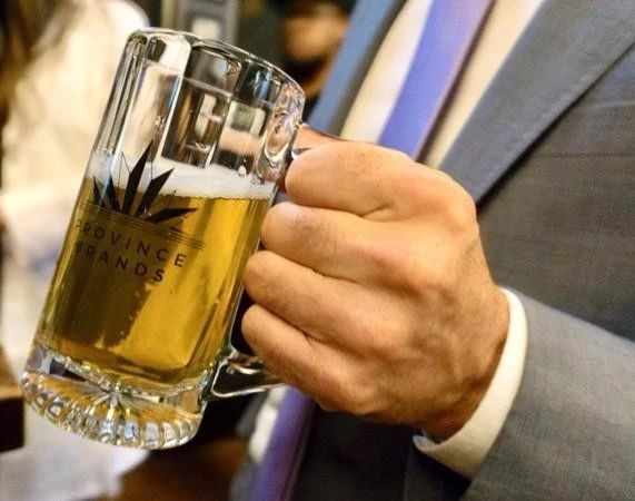 加拿大：*麻大**滞销，帮帮我们