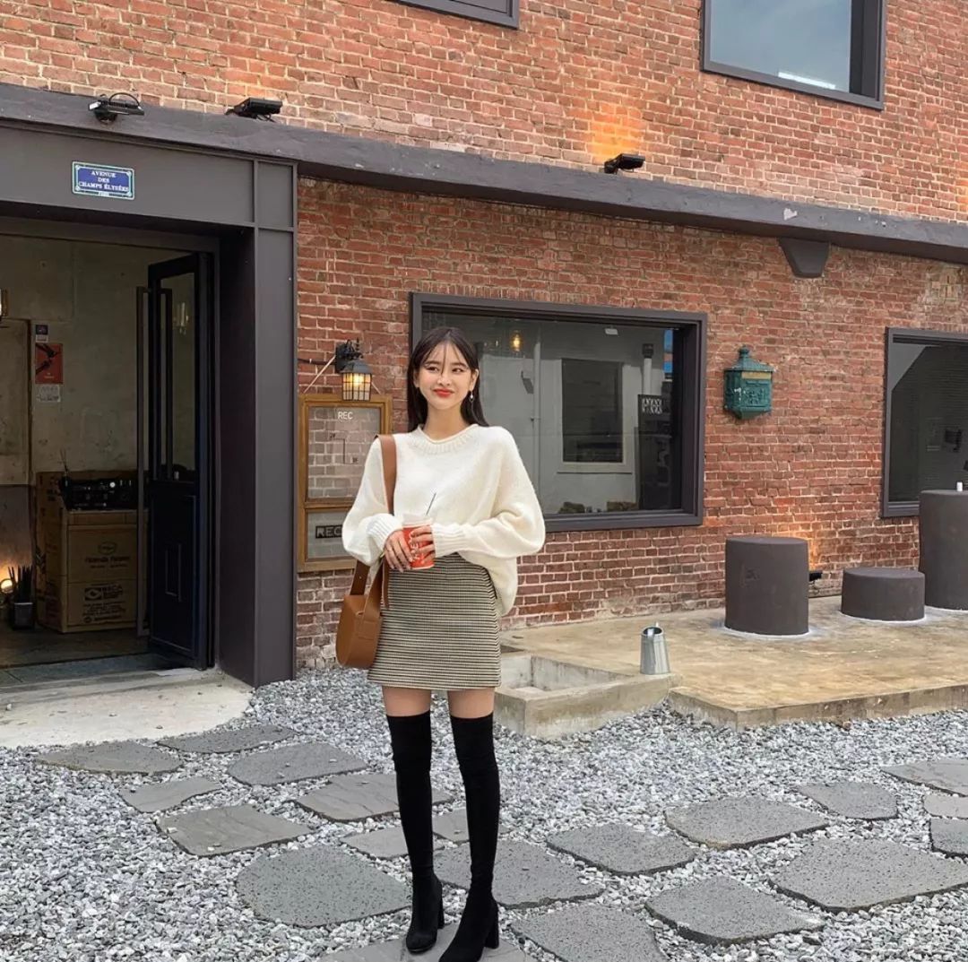 今年流行的靴子适合小粗腿穿,秋冬高跟百搭靴子