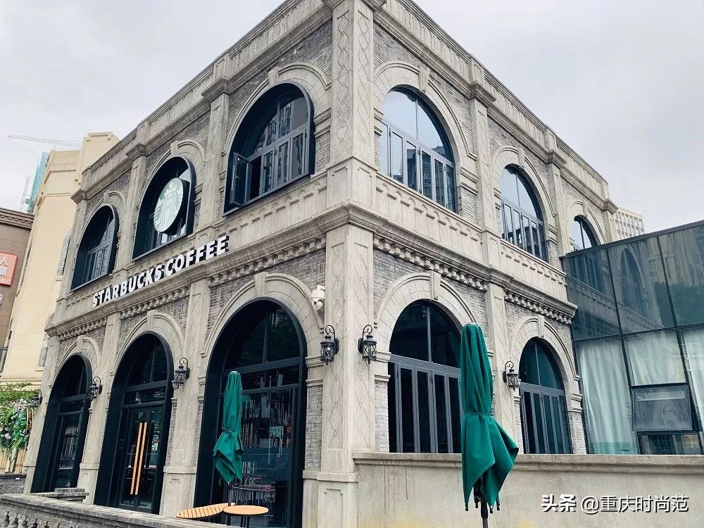 重庆月光之城星巴克,重庆最大的星巴克在哪里